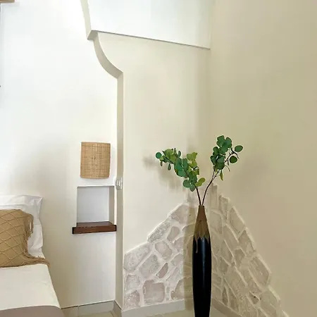 Dimore Mida برينديسي